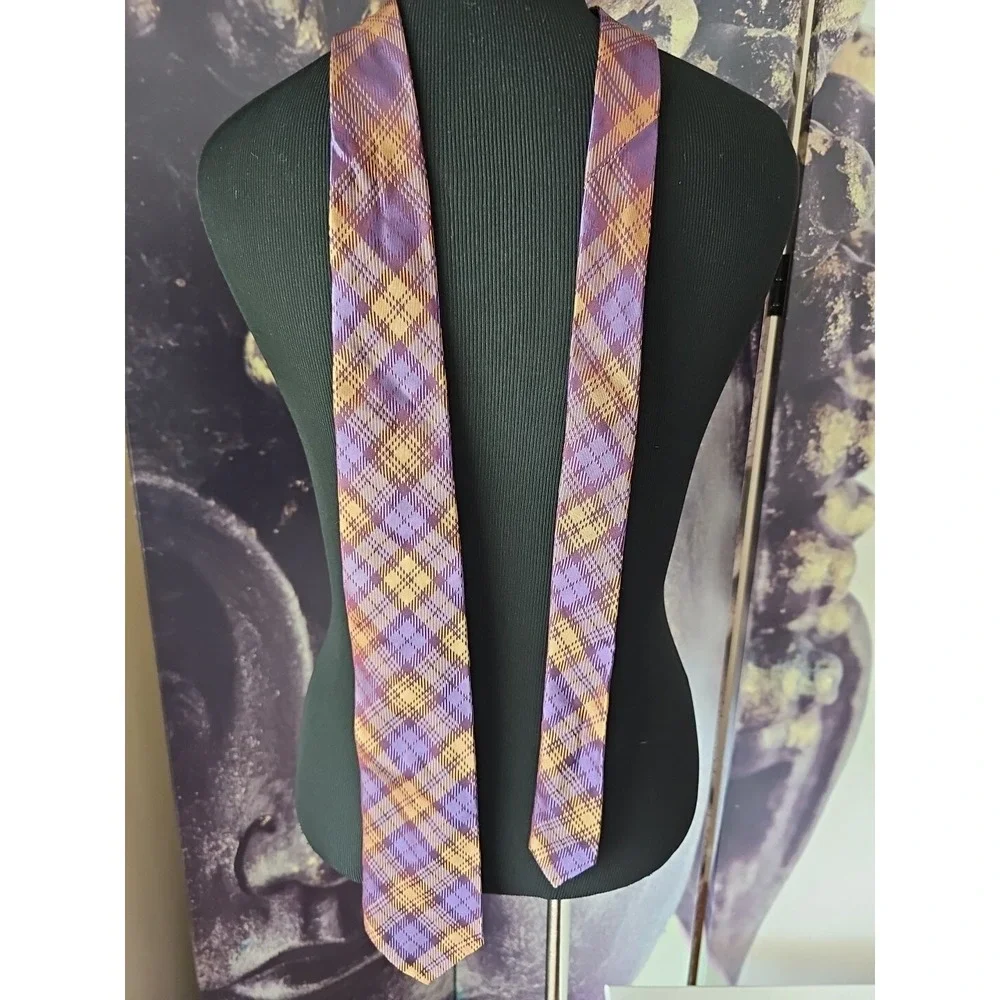 Paul Stuart Brown‎ Purple Plaid Design Handmade 100% Silk Neck Tie Made in Italy